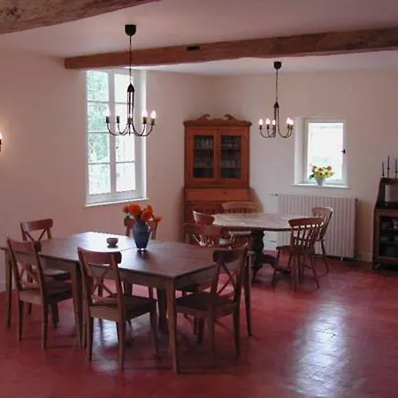 Au Chateau - Hotel
